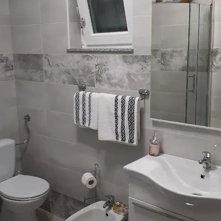 Apartman 2 Mi-ma 公寓 *
