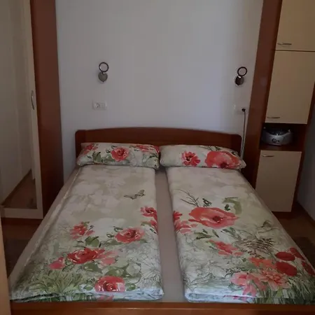 公寓 Apartman 2 Mi-ma 诺维·维诺多尔斯基